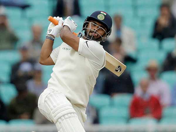 இடது கை பேட்ஸ்மேன்