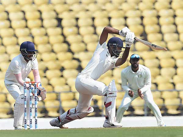 விதர்பா முதல் இன்னிங்க்ஸ்