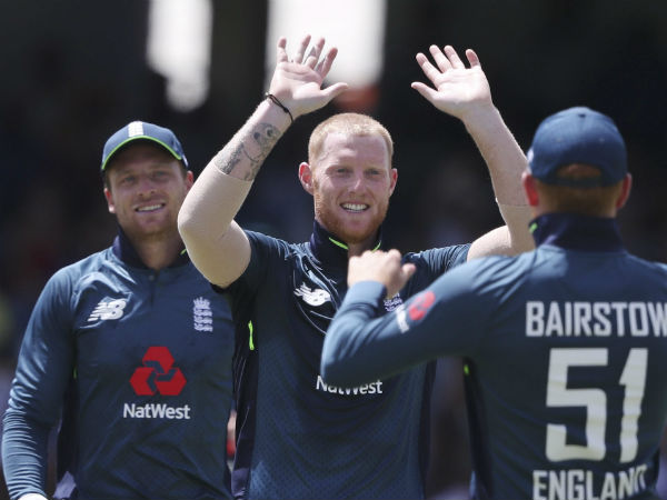 இங்கிலாந்து பந்துவீச்சு இங்கிலாந்து பந்துவீச்சு