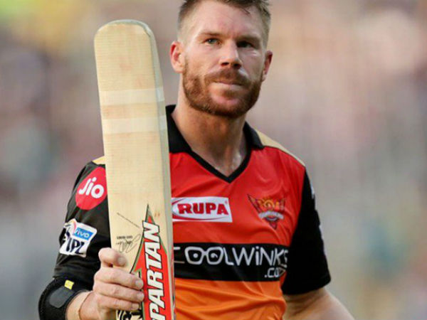 வார்னரை முந்தினார்