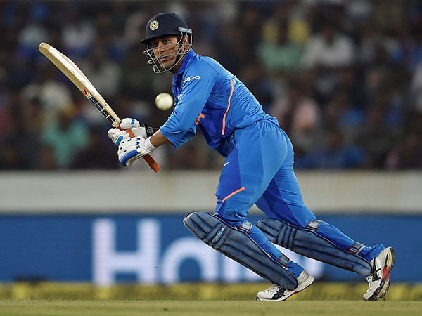 வெற்றிக்கு காரணம் யார்?