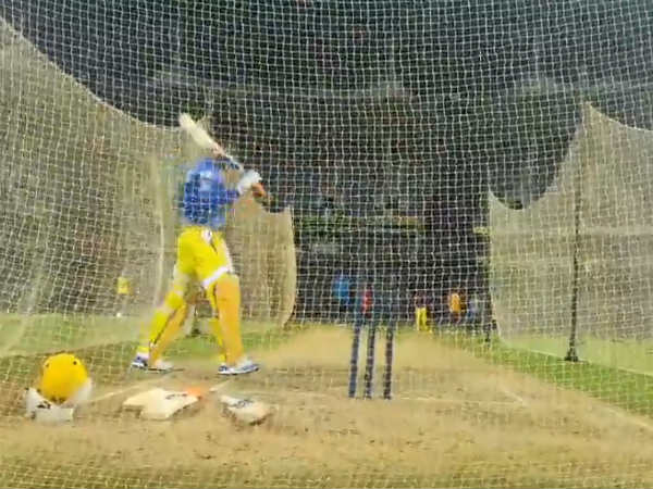 3 அணிகள் தீவிரம் 