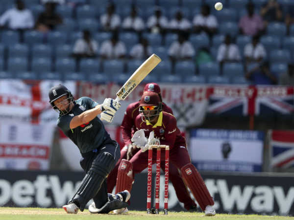 இங்கி. 182 ரன்கள் 