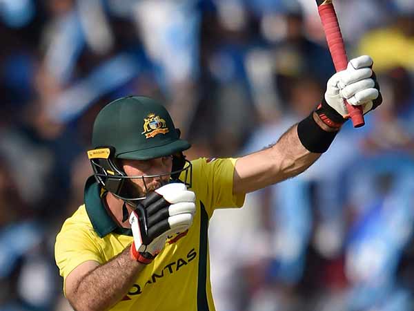 மாக்ஸ்வெல், கவாஜா அதிரடி