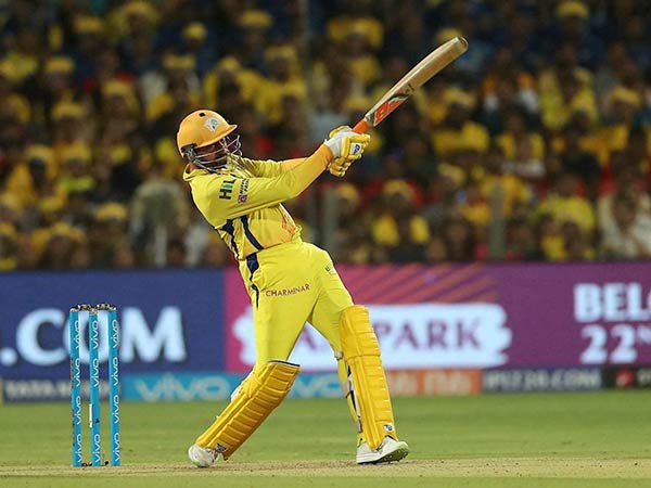 வீரர்கள் இருக்கின்றனர் 