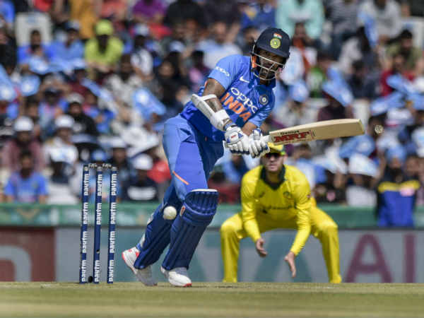 143 ரன்கள் சாதனை 