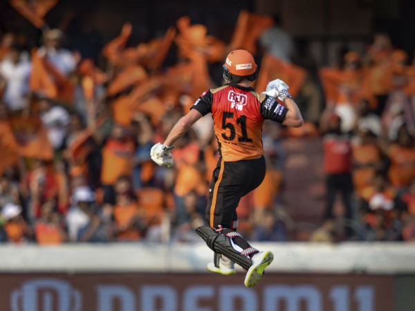 பெய்ர்ஸ்டோவ் சதம் 