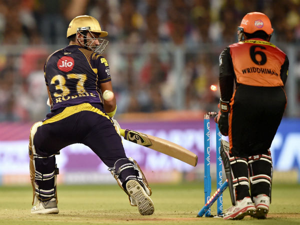 அணியின் வரலாறு 