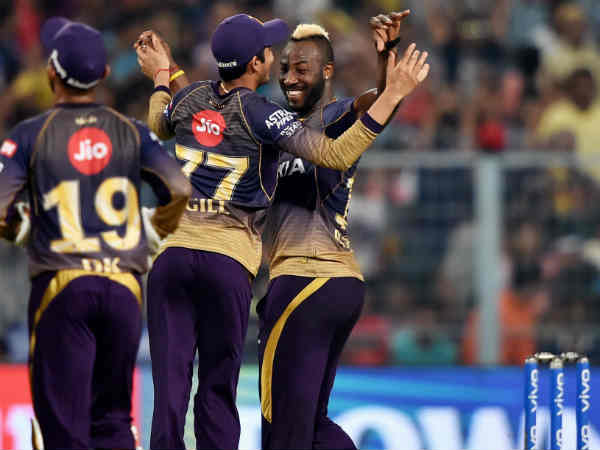 பந்துவீச்சிலும் அசத்தல்