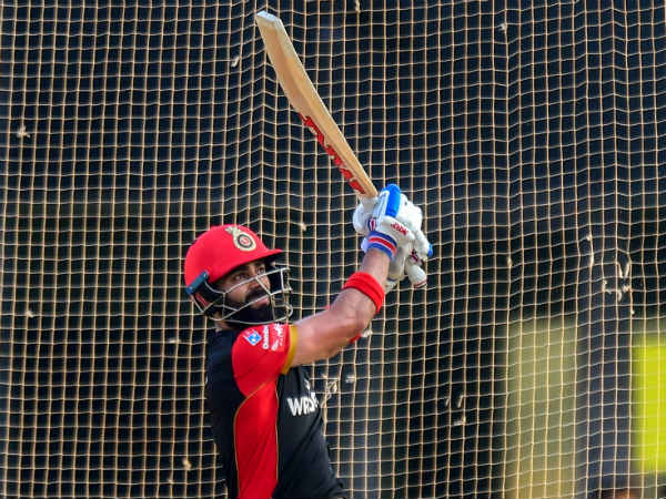 இடம் மாறிய கோலி இடம் மாறிய கோலி