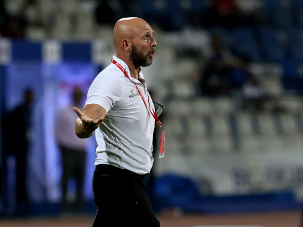 ISL 2019 - Schattorie turned a Mini-Cooper into a Ferrari at North East United FC