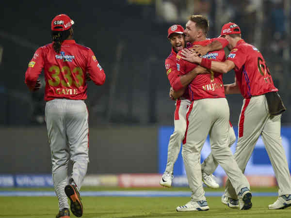 இருவரில் ஒருவர்