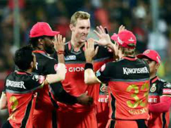 பந்துவீச்சு இல்லாதது பந்துவீச்சு இல்லாதது