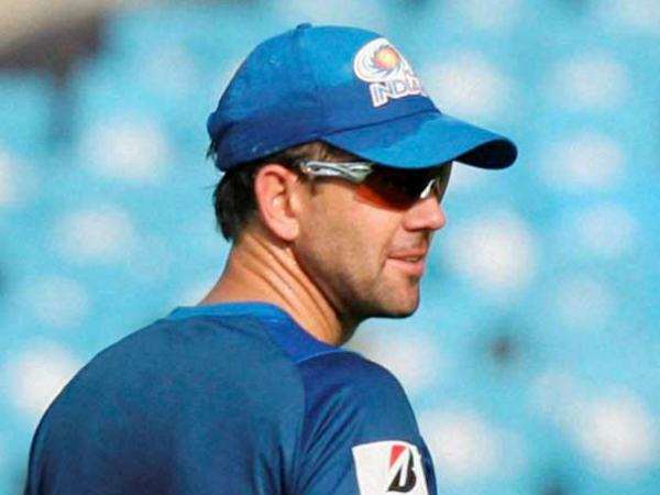 புகழ்ச்சி தேவையா?