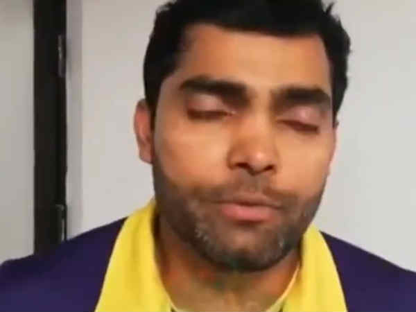 ரசிகர்கள் கிண்டல் 