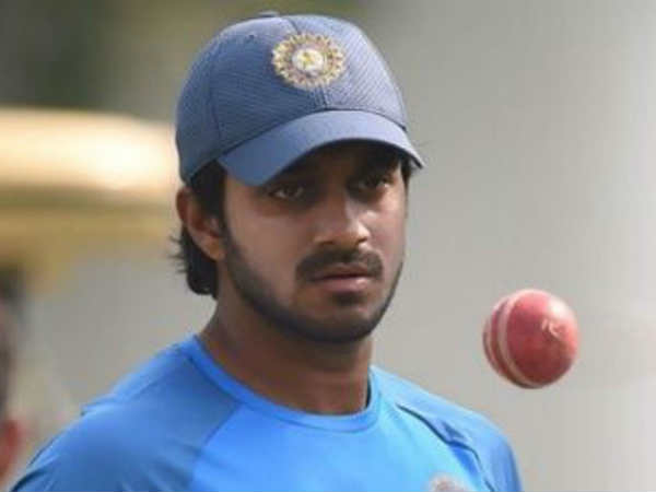 அதிக ரன்கள் கொடுத்தார்