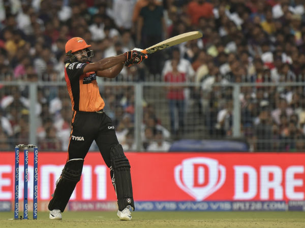 182 ரன்கள் இலக்கு 