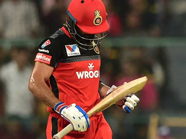 கோலி அவுட் 