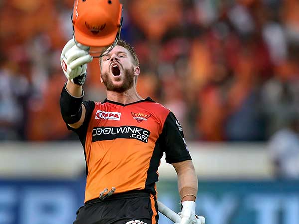 வார்னர் சதம் 