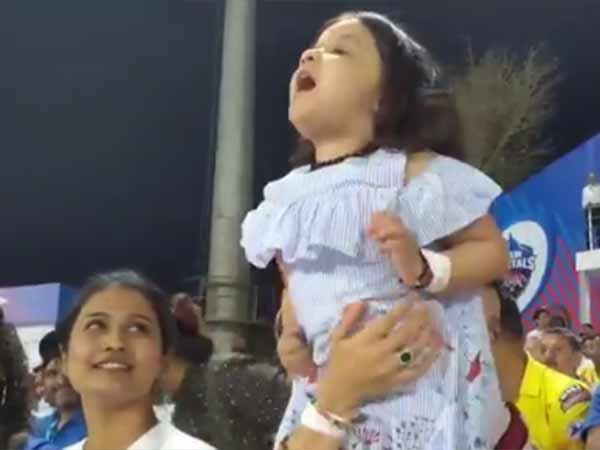 ரசிகர்கள் வரவேற்பு ரசிகர்கள் வரவேற்பு