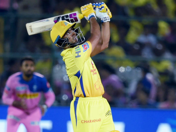 3 பந்துகளில் 8 ரன்கள் 3 பந்துகளில் 8 ரன்கள்