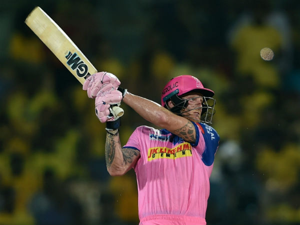 நாடு திரும்பும் வீரர்கள் 