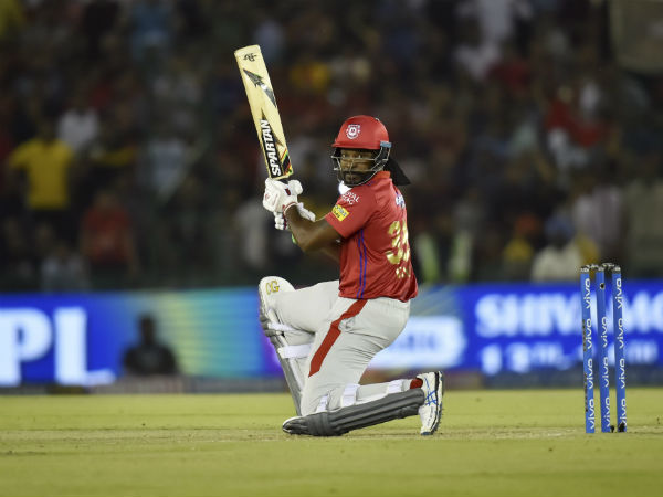 எளிதாக 100 ரன்கள் 