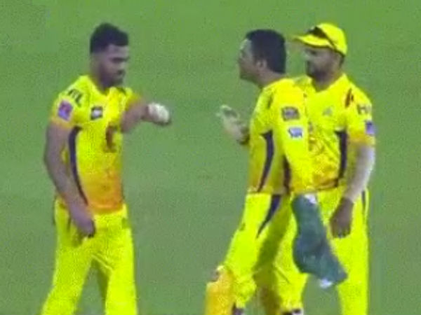 மோசமான நோ பால்