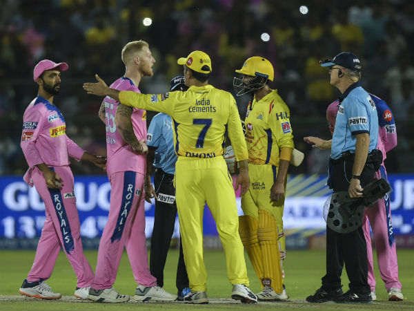 தோனிக்கு அபராதம் 