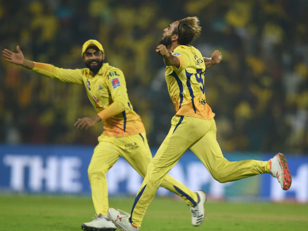 தாஹிர் - சாஹர் அசத்தல்