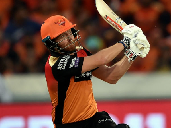 டக் அவுட் டக் அவுட்