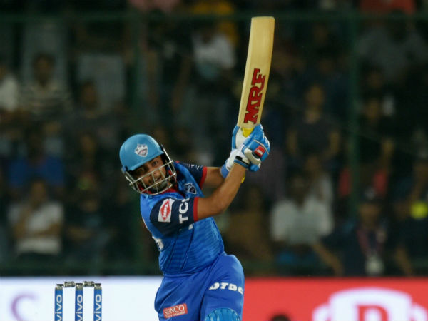 தவானுடன் ஜோடி 