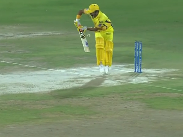 மீண்டும் பார்த்தார்