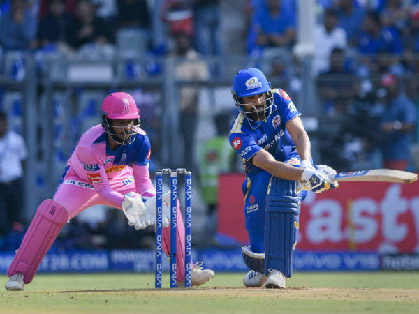 மும்பை அபார துவக்கம்