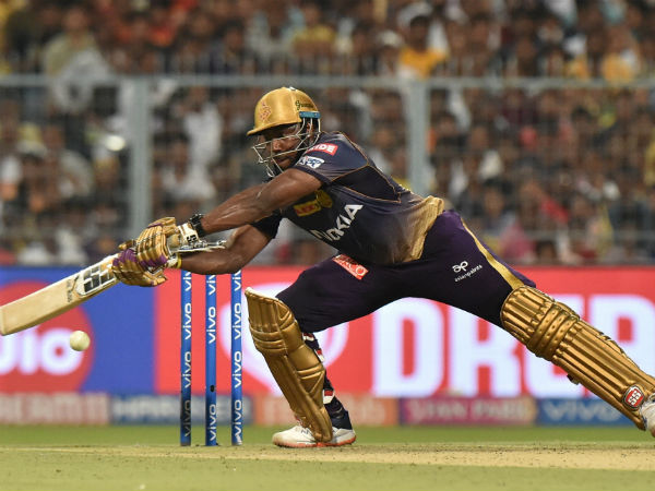 அசுரத்தன பேட்டிங் 