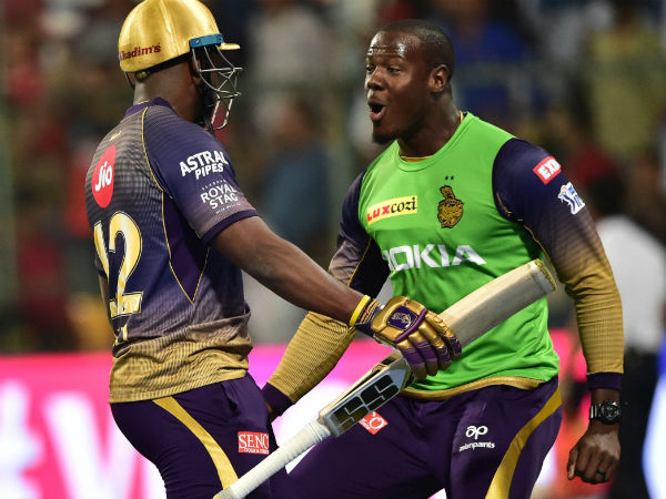 7 சிக்சர்களுடன் 48 ரன்கள் 7 சிக்சர்களுடன் 48 ரன்கள்