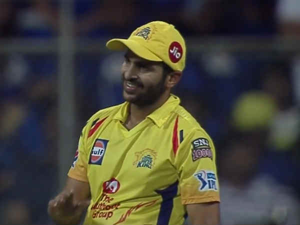 பாயிண்ட் திசையில் யுவுராஜ் 