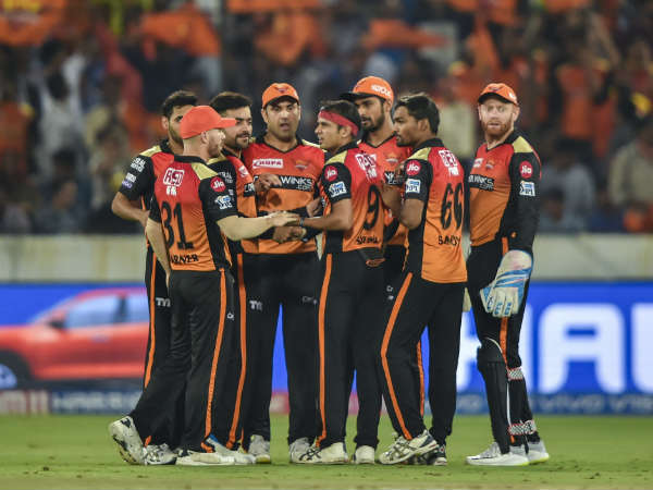 6 விக்கெட்கள் 