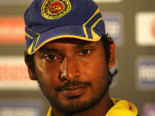 12 அரைசதங்கள் 