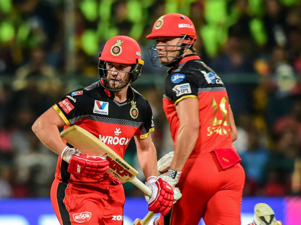 1 ரன்னில் ஆட்டமிழப்பு 