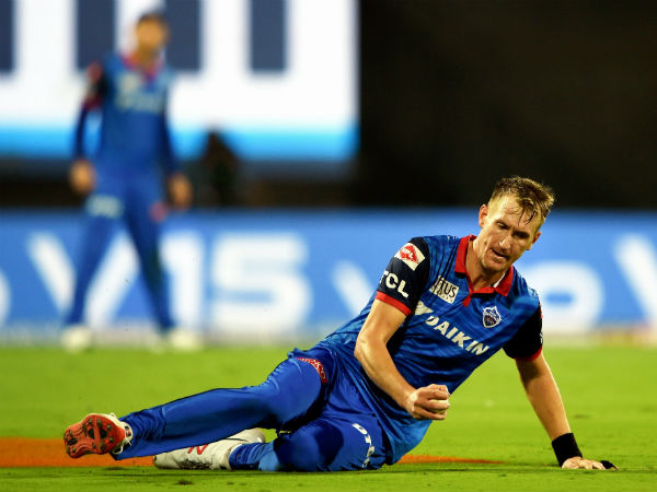 சாரி கேட்ட மோரிஸ் 