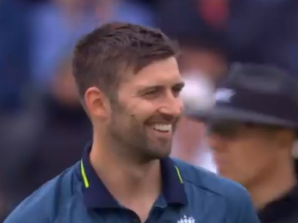 இங்கிலாந்து வீரர்கள் 