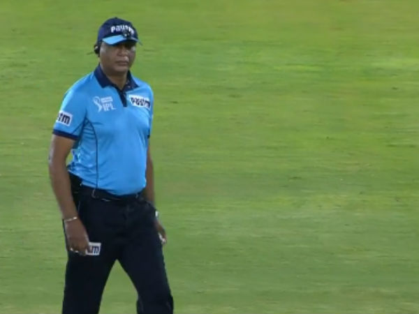 ரிவ்யூ கேட்பதில் மன்னன் ரிவ்யூ கேட்பதில் மன்னன்