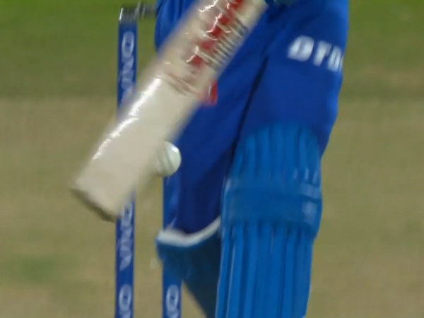 மறுத்த அம்பயர் மறுத்த அம்பயர்