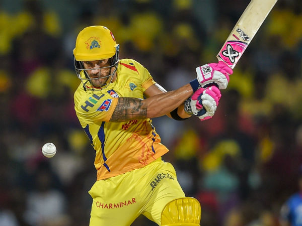 டுபிளெசிஸ் அவுட் 