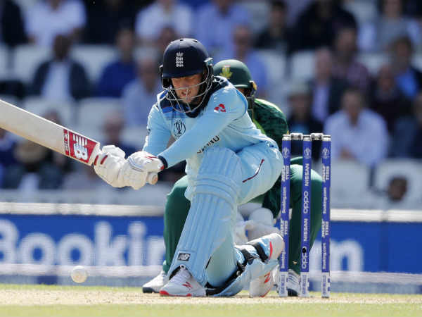 எப்படி ஆடினார்கள் 