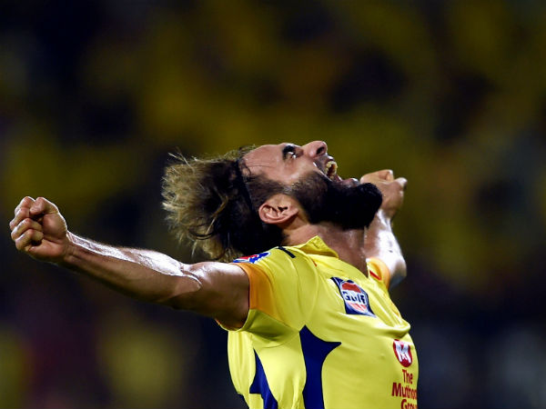 துவங்கி வைத்த தீபக் சாஹர் 