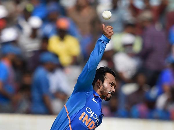 பந்துவீசுவார்களா?