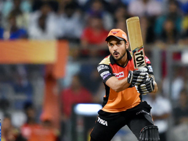 மனிஷ் பாண்டே போராட்டம் மனிஷ் பாண்டே போராட்டம்