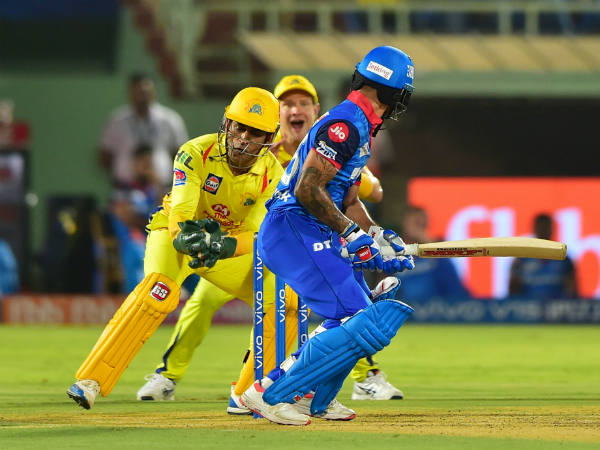 பந்துவீச்சில் மாயாஜாலம் 